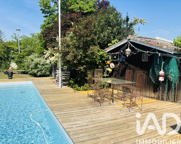 Maison à vendre 9 pièces 201 m² Artigues-près-Bordeaux