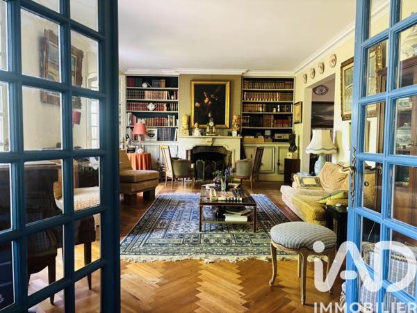 Maison à vendre 9 pièces 201 m² Artigues-près-Bordeaux