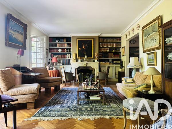 Maison à vendre 9 pièces 201 m² Artigues-près-Bordeaux