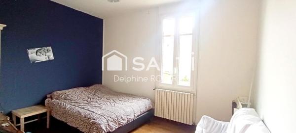 Maison proche des commodités 3 chambres et 1 bureau