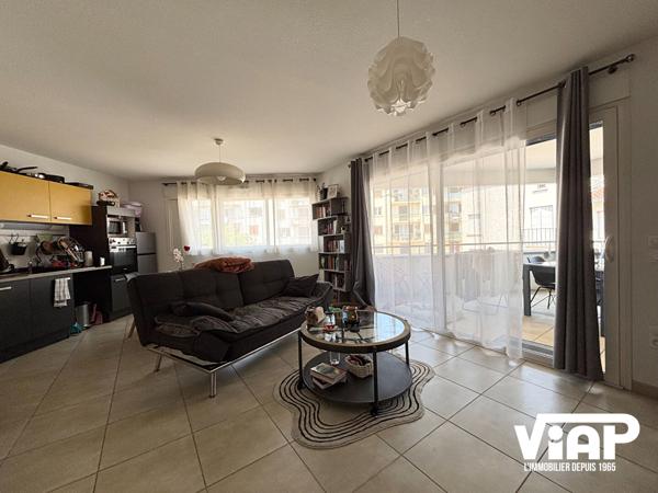 AGREABLE ET SPACIEUX T2 DE 56 m² AVEC GARAGE - ISLE , Isle AGREABLE ET SPACIEUX T2 DE 56 m² AVEC GARAGE - ISLE , Isle