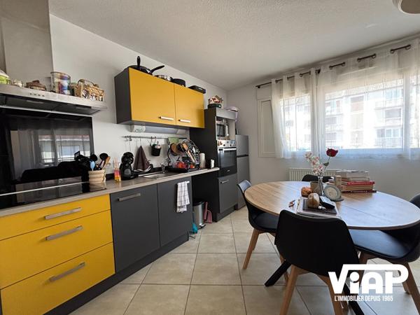 AGREABLE ET SPACIEUX T2 DE 56 m² AVEC GARAGE - ISLE , Isle AGREABLE ET SPACIEUX T2 DE 56 m² AVEC GARAGE - ISLE , Isle
