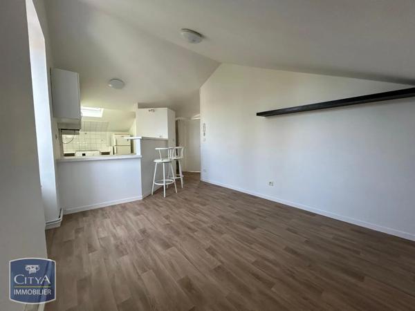 Appartement à louer 2 pièces 40.65m² Riom (63200)