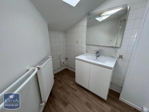 Appartement à louer 2 pièces 40.65m² Riom (63200)