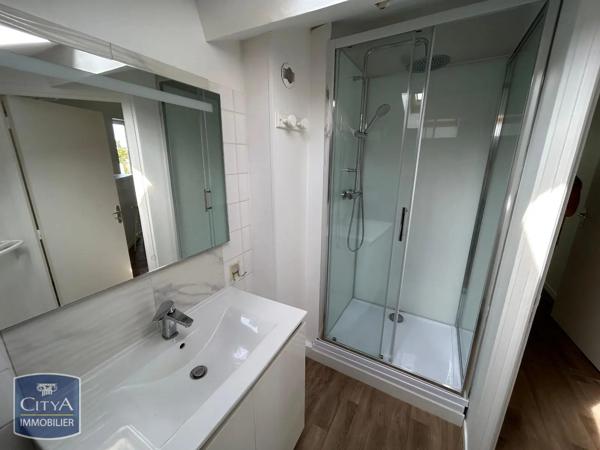Appartement à louer 2 pièces 40.65m² Riom (63200)