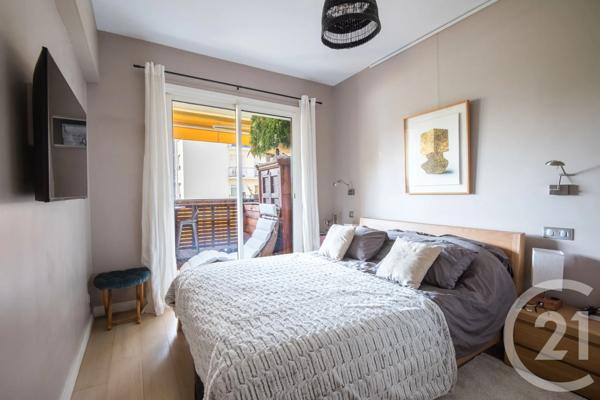 Appartement F5 à vendre  5 pièces - 111,38 m 2   NICE  - 06