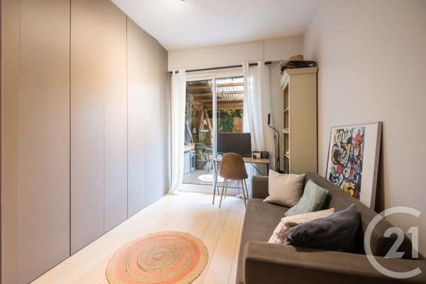 Appartement F5 à vendre  5 pièces - 111,38 m 2   NICE  - 06