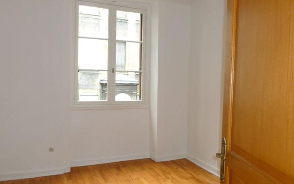 Appartement à louer    3 pièces •  Saint-Étienne