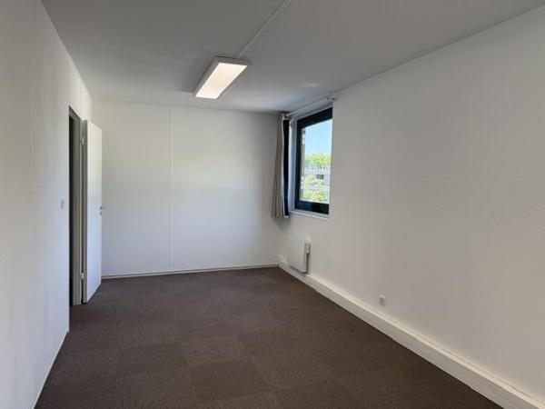 Location Bureau 149 77185 Lognes 831733