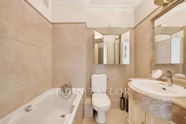 Penthouse avec toit terrasse, Place Victor Hugo - Paris 16