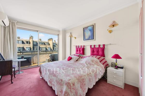 Penthouse avec toit terrasse, Place Victor Hugo - Paris 16