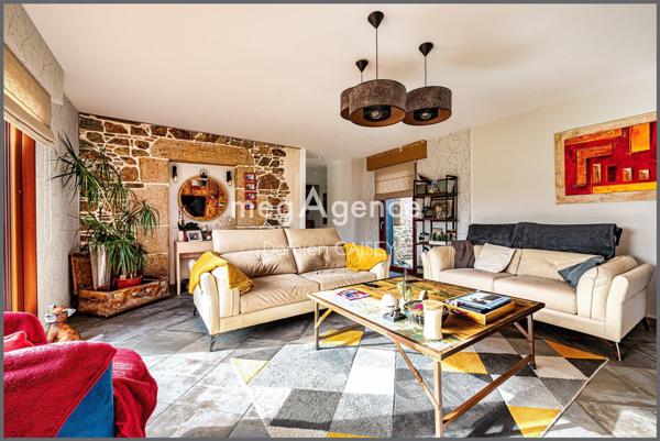 Maison à PLEUMEUR-BODOU, 22560 - 6 pièces 160m²