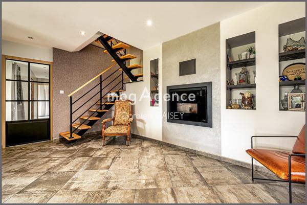 Maison à PLEUMEUR-BODOU, 22560 - 6 pièces 160m²
