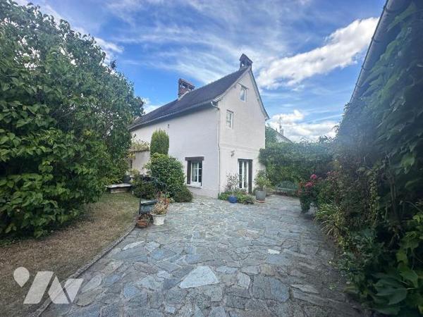 A VENDRE maison de caractère à MESNIL-ESNARD (76240), ancien relais de poste authentique, entiè...