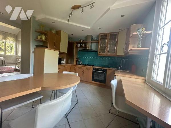 A VENDRE maison de caractère à MESNIL-ESNARD (76240), ancien relais de poste authentique, entiè...