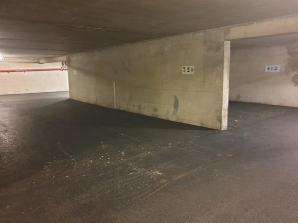 Place de parking en sous-sol sécurisé – Quartier des Minimes, La Rochelle