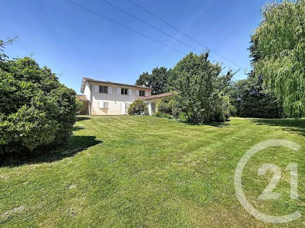Maison à vendre  4 pièces - 195,36 m 2   BONNAC  - 09