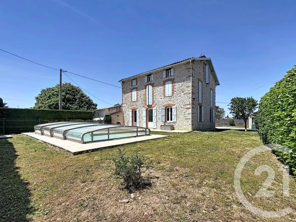 Maison à vendre  4 pièces - 195,36 m 2   BONNAC  - 09