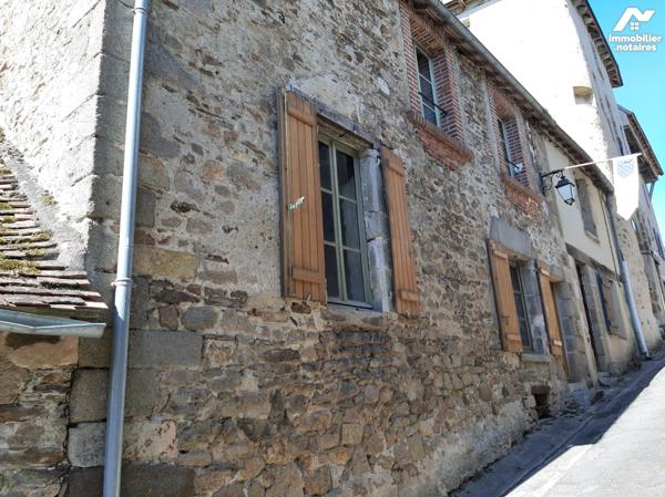 Maison de style au coeur du village