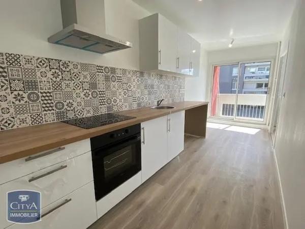 Appartement à louer 3 pièces 70.4m² Le Havre (76620)