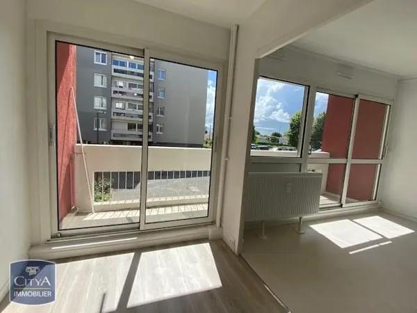 Appartement à louer 3 pièces 70.4m² Le Havre (76620)