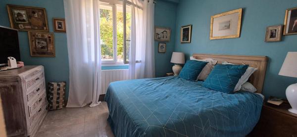 Entre le bleu de l'océan, voiles d'ombrage et élégance à Royan