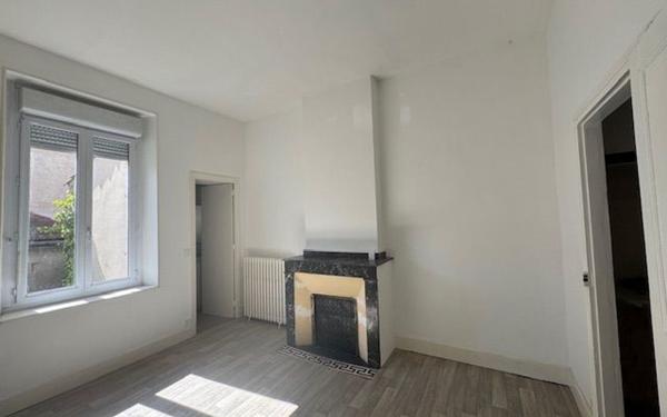 Maison à louer    3 pièces • 80 m2 Mazamet