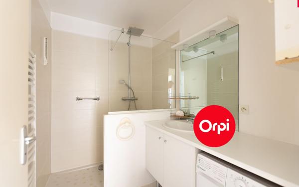 Appartement à vendre    3 pièces • 60 m2 Saint-Priest