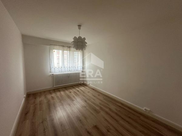 CHATEAUROUX - Secteur Belle-isle - Appartement 85 m² - 3 chs - Balcon - cave