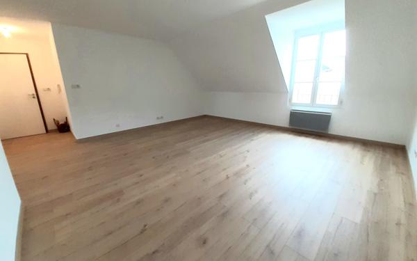 Appartement à louer    1 pièce • 33,88 m2 Nanteuil-le-Haudouin