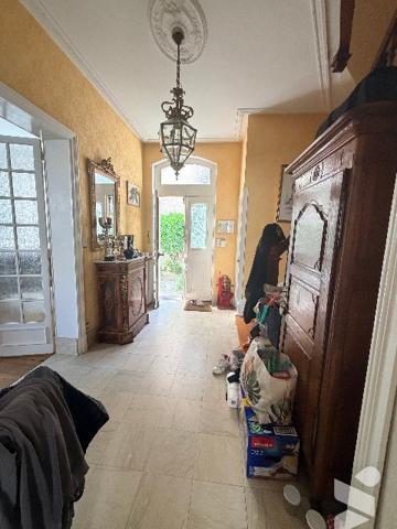 Belle maison ancienne à VICHY