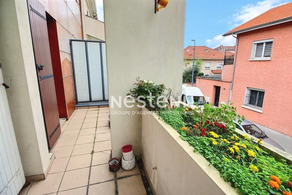 Maison à vendre à Vénissieux - 4 pièces, 3 chambres, garage