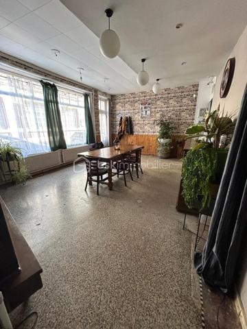 Immeuble mixte de 140 m²