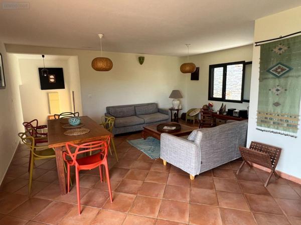 Maison rurale à vendre à La-Montagne à la Réunion (97417), ref : 97404/5