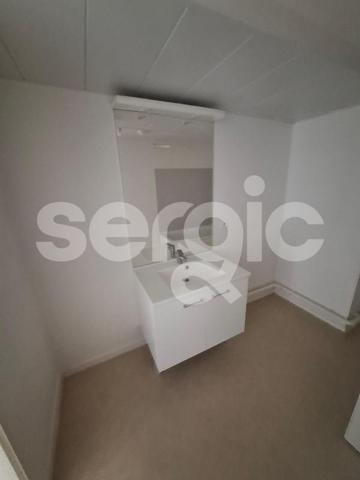 Location 3 Pieces 67 77176 Savigny Le Temple 67 9222 01 0080
