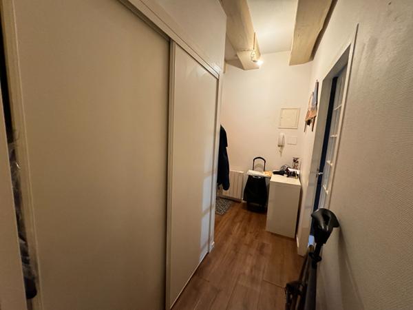 Appartement 2 pièces – 70 m² environ à Vannes (ref : 31110)