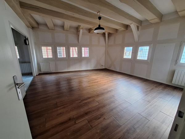 Appartement 2 pièces – 70 m² environ à Vannes (ref : 31110)