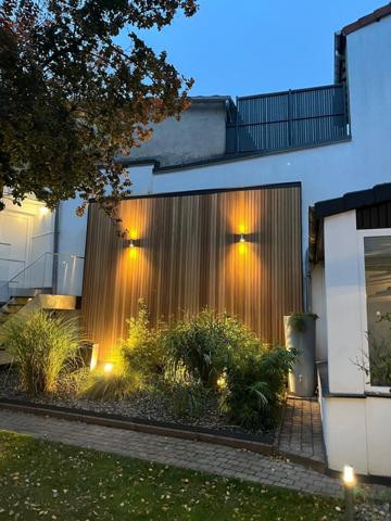 Ensemble immobilier maison d'habitation de prestige et bureaux