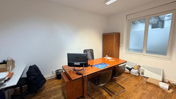 Ensemble immobilier maison d'habitation de prestige et bureaux