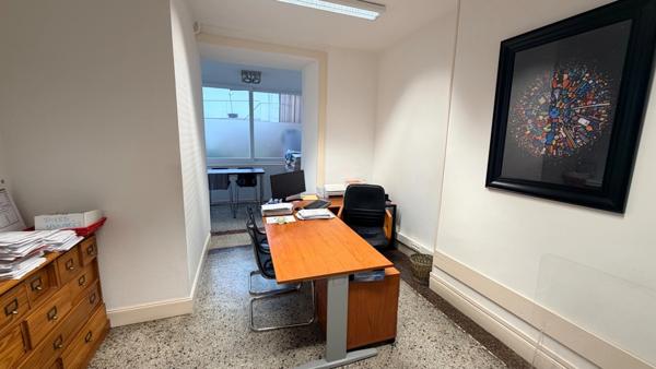 Ensemble immobilier maison d'habitation de prestige et bureaux