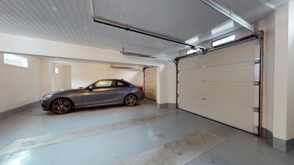 Ensemble immobilier maison d'habitation de prestige et bureaux