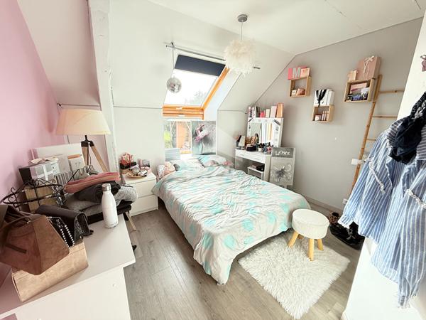 Maison La Baconniere 6 pièce(s) 189.91 m2