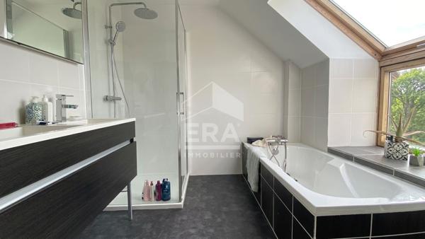 Maison La Baconniere 6 pièce(s) 189.91 m2