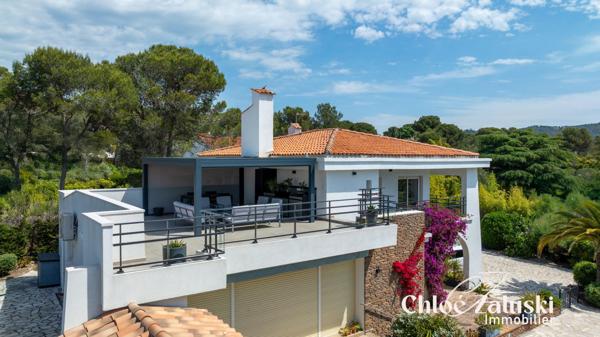 Appartement T3 en toit terrasse avec piscine