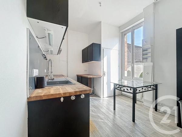 Immeuble à vendre  200 m 2   VARENNES SUR ALLIER  - 03