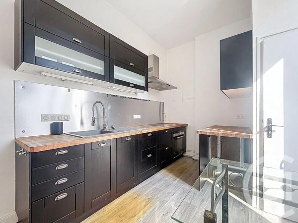 Immeuble à vendre  200 m 2   VARENNES SUR ALLIER  - 03