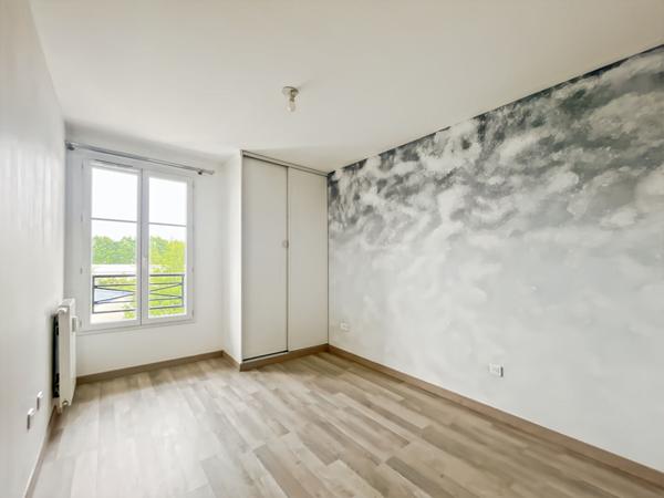 Appartement Vaureal 4 pièce(s) 72 m2