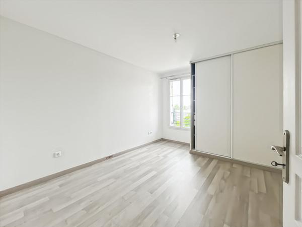 Appartement Vaureal 4 pièce(s) 72 m2