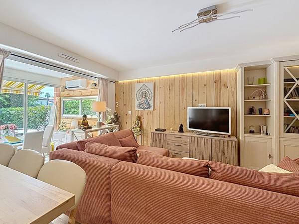 Fréjus Plage ? Magnifique T2 entièrement rénové avec jardin mer a pied