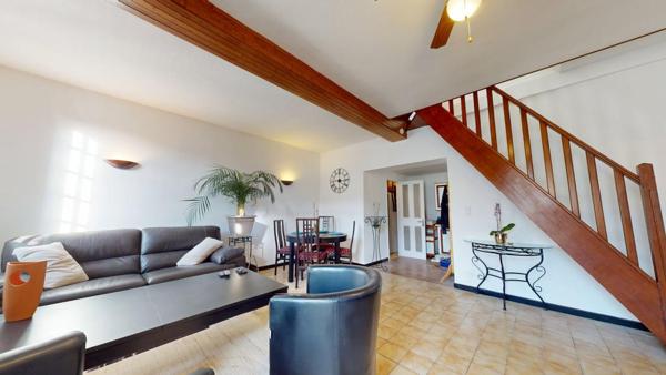 Maison de 82m² - 2 chambres possible 3 - Rond point 